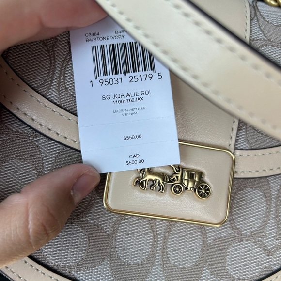Coach bag - Picture 1 of 9